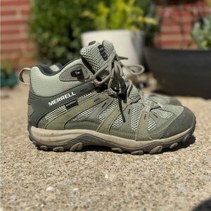 Merrell Green Women's Hiking Boots: Lace Up, Waterproof, Outdoor Ready